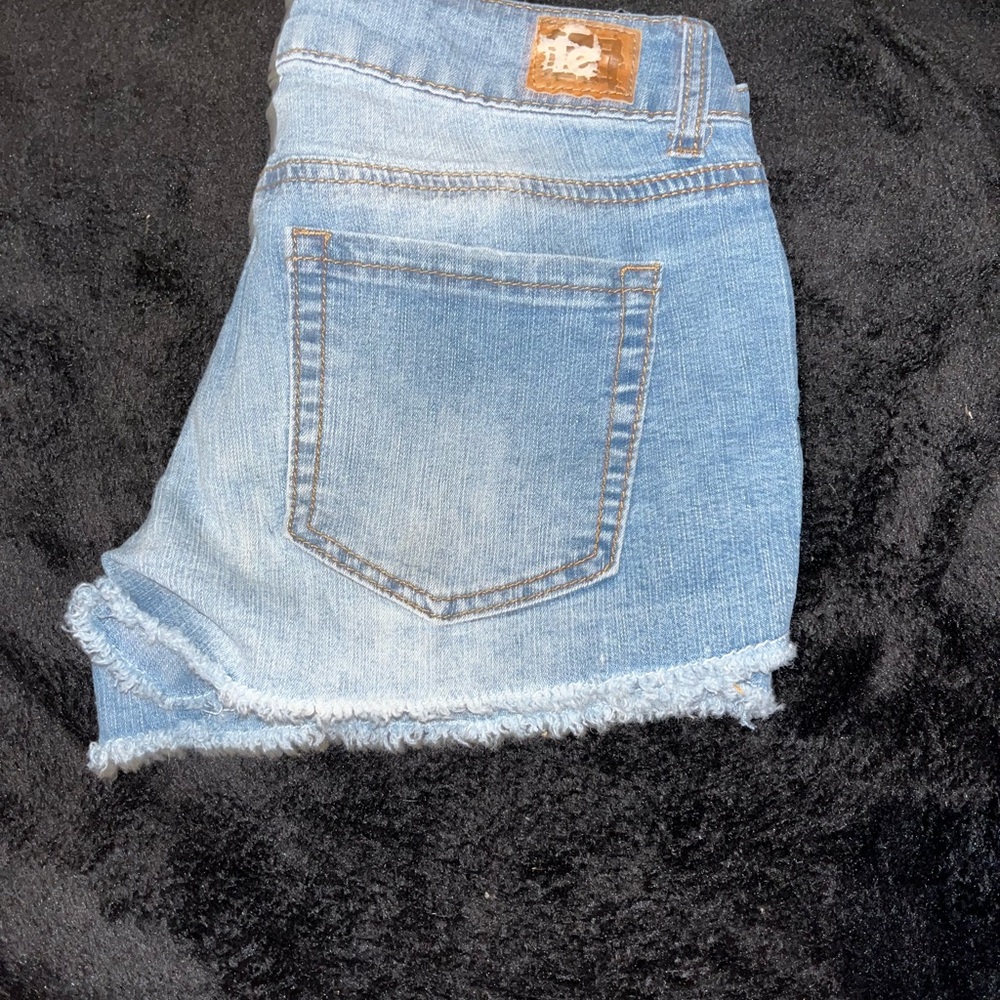 Shorts - Picture 2 of 2